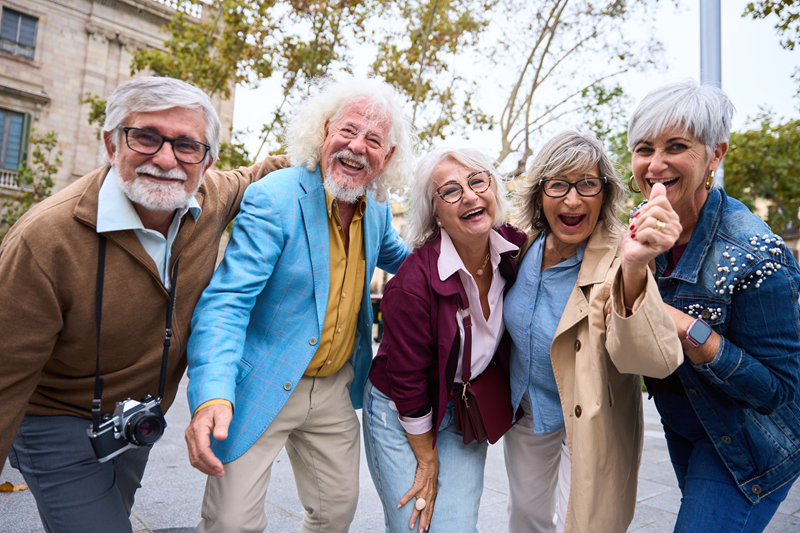 group-of-cheerful-seniors-enjoying-city-outing-2026-01-11-10-44-07-utc 800px advantages